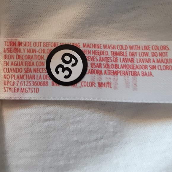 NWOT TEE/SIZE MED - Picture 6 of 6